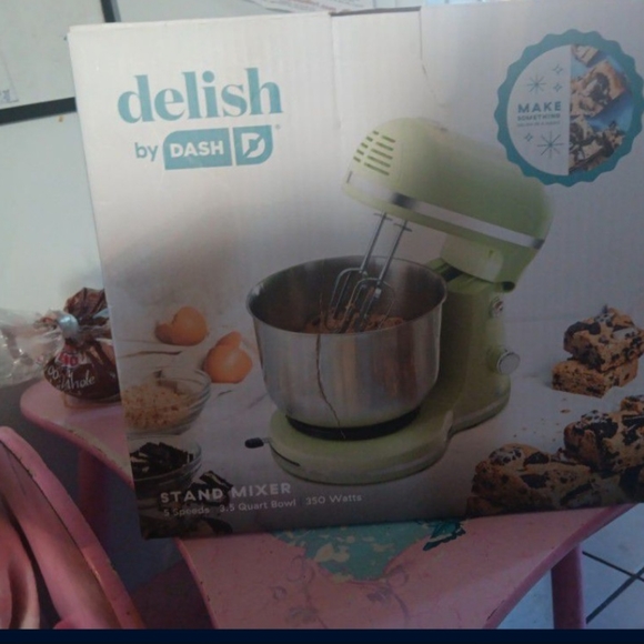 Delighted By Dash Stand Mixer - Picture 3 of 4